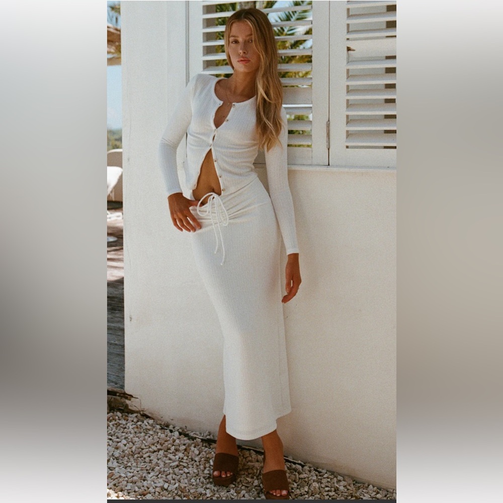 **NEW WITH TAGS** Sabo Skirt Set